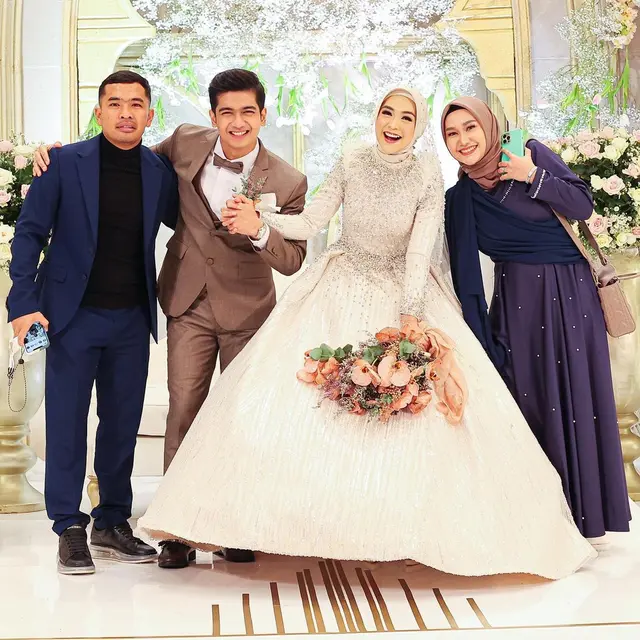 10 Momen Resepsi Pernikahan Ria Ricis dan Teuku Ryan, Mewah Bak Negeri Dongeng