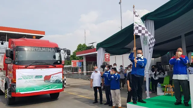 Peresmian Implementasi Standar dan Mutu (Spesifikasi) BBM Jenis Solar 51 dengan Kandungan Sulfur 50 ppm (Setara Euro IV) di Terminal BBM (TBBM) Pertamina Plumpang, Jakarta, Rabu (30/3/2022).