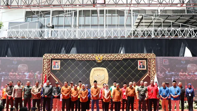 Pj Gubernur Nana Sudjana Harapkan Kontestan Wujudkan Pilkada Jateng Damai dan Berintegritas
