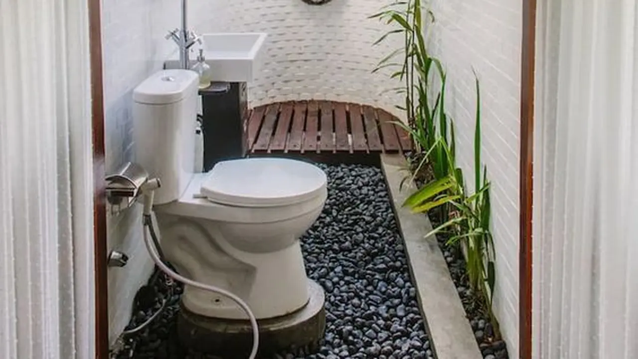 Desain Kamar Mandi Unik Outdoor