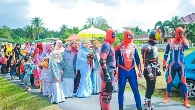 Iringan pengantin unik