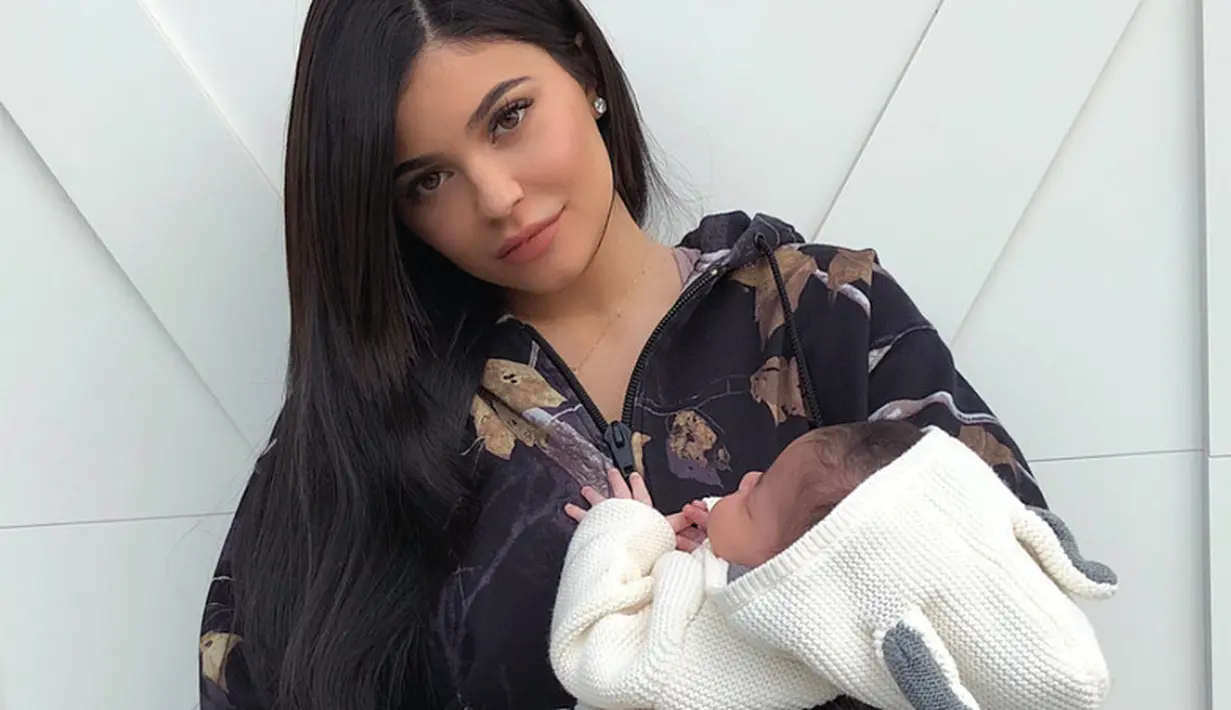 Saat ini Kylie sudah bahagia bersama dengan Travis dan Tyga tahu dirinya takkan kembali ke pelukan Kylie Jenner. (instagram/kyliejenner)