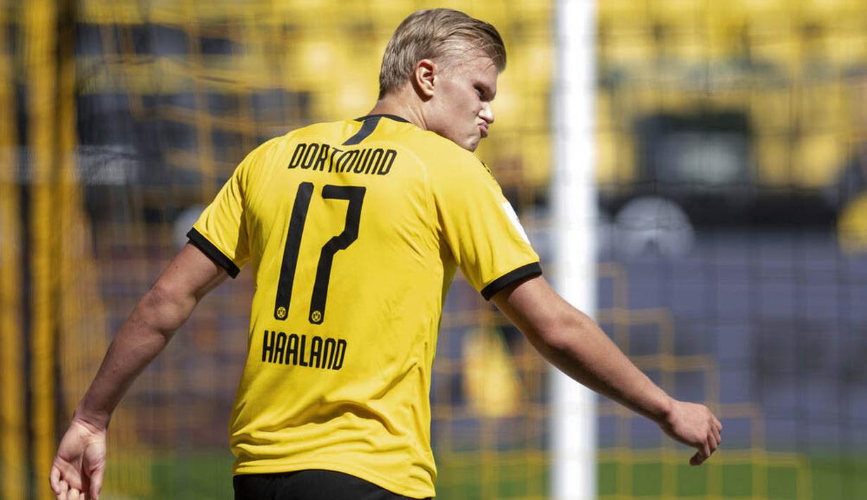 Ekspresi striker Borussia Dortmund, Erling Haaland, saat melawan Hoffenheim pada laga Bundesliga di Stadion Signal-Iduna-Park, Sabtu (27/6/2020). Dortmund takluk 4-0 dari Hoffenheim. (AP/Bernd Thissen)