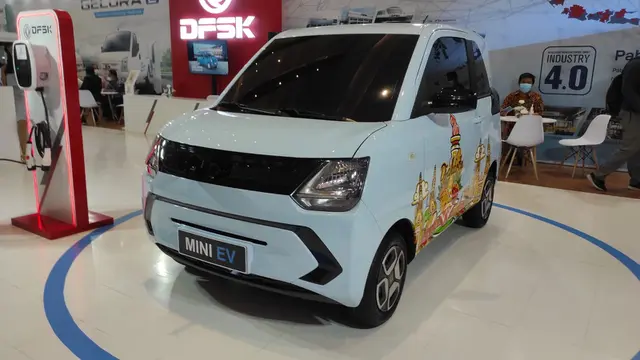 DFSK Tampil di PEVS 2022 Bawa Mobil Listrik Mungil Pesaing Wuling Air EV (Arief A/Liputan6.com)
