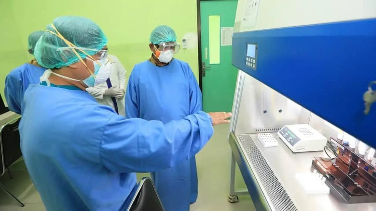 Wali Kota Tarakan Launching Mesin PCR di RSU Kota Tarakan