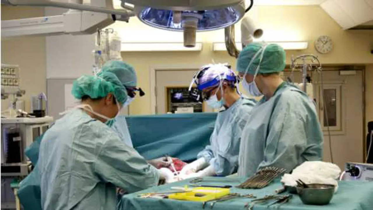 Menakjubkan, Bayi Lahir Selamat dari Rahim Transplantasi