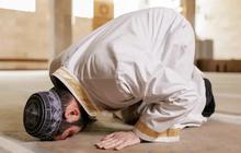 Niat Sholat Jamak Maghrib dan Isya, Lengkap dengan Rakaatnya, Total 7 Rakaat Tanpa Qashar