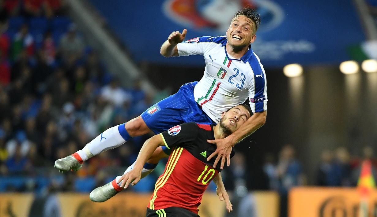 Emanuele Giaccherini mencetak satu gol dan berperan besar dalam tim Italia saat mengalahkan Belgia, (13/6/2016). (AFP/Emmanuel Dunand)