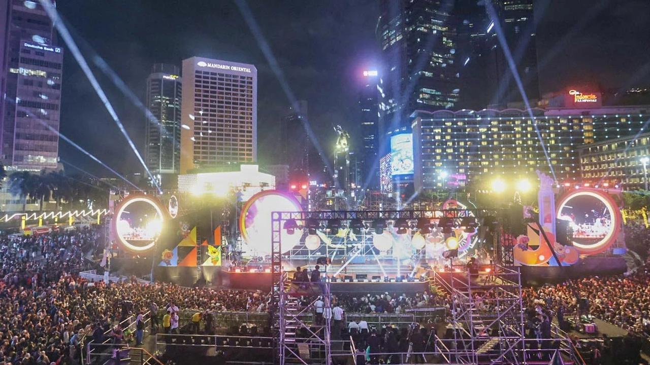 FOTO: Ribuan Warga Rayakan Tahun Baru 2026 di Bundaran HI Jakarta