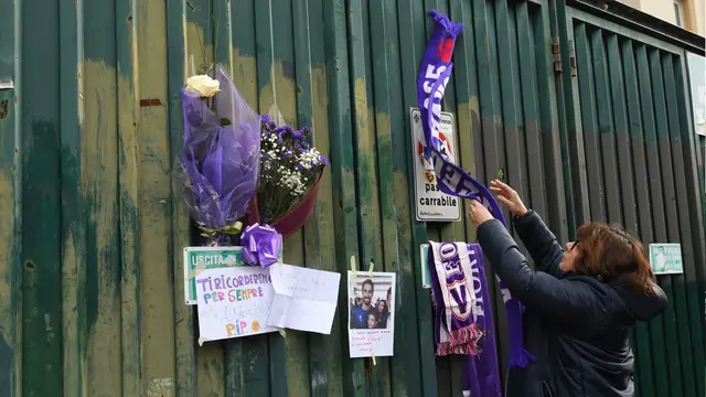 Fans Fiorentina Kenang Davide Astori