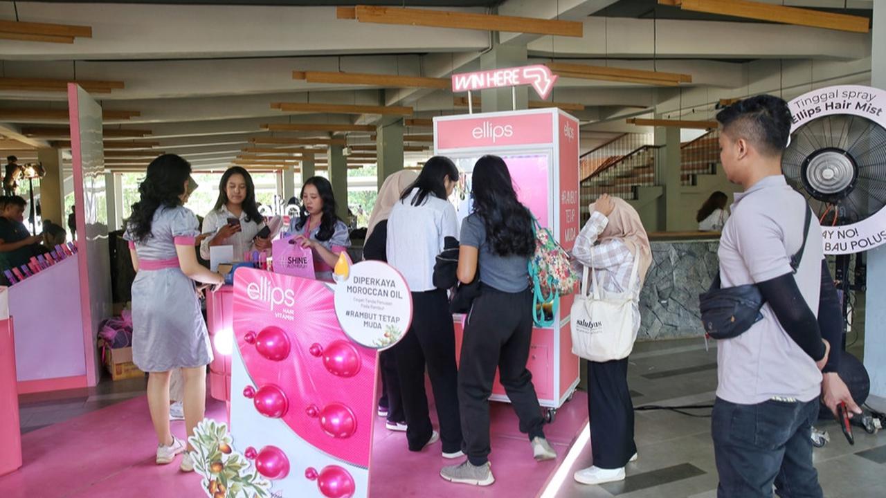 Ellips Shine Sister Hadir di Universitas Indonesia, Ajak Perempuan Tampil Percaya Diri dengan #RambutTetapMuda