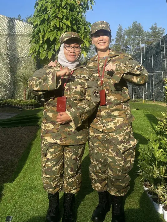 <p>Bahkan pada kesempatan ini, Veronica Tan juga terlihat menampilkan wajah tanpa makeup. [Foto: Instagram/ Veronica Tan]</p>