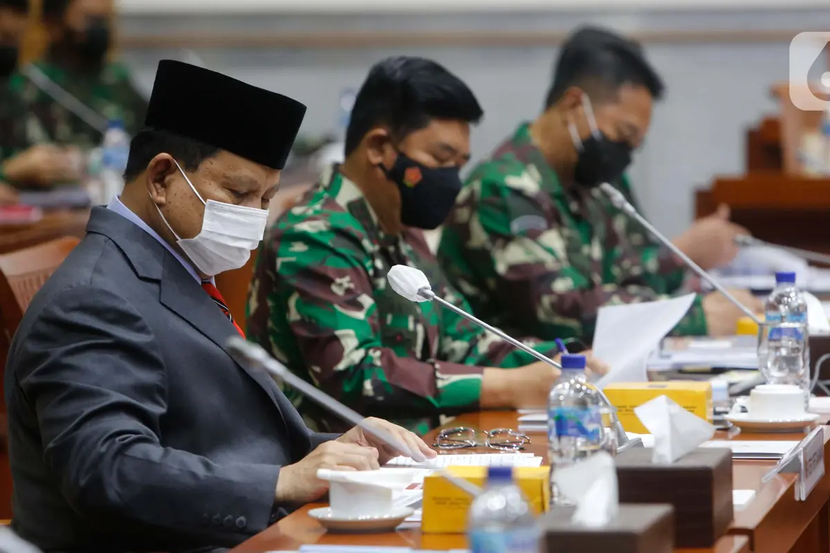 Menhan Prabowo Hadiri Rapat dengan Komisi I DPR