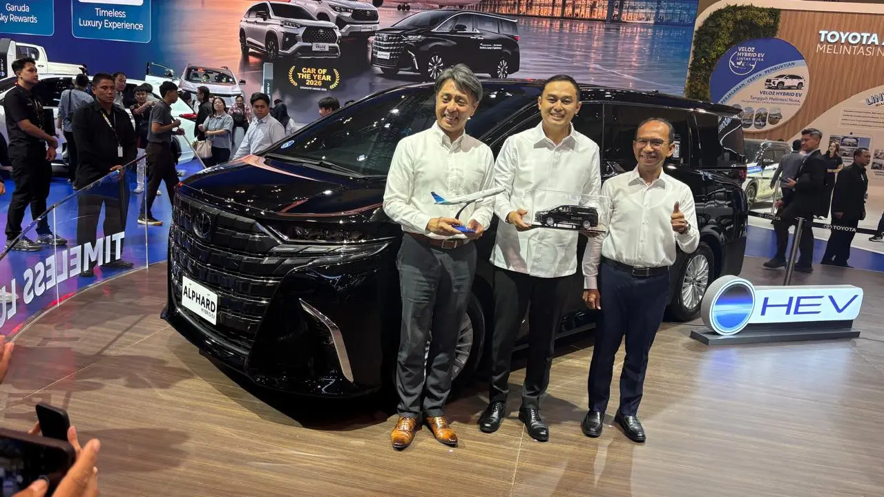 Toyota Sediakan Alphard Hybrid EV jadi Mobil Antar-Jemput ke Bandara (Arief A/Liputan6.com)