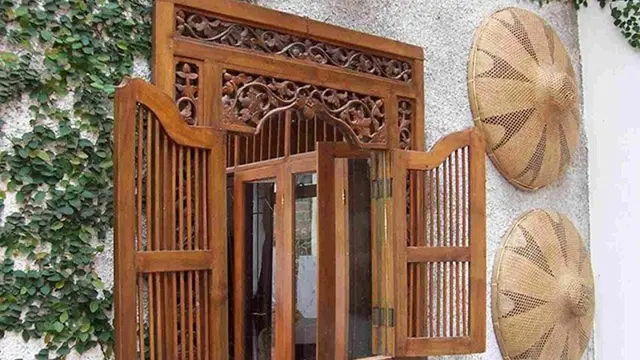 9 Inspirasi Desain Model Jendela Kayu yang Simpel, Estetik, dan Mewah