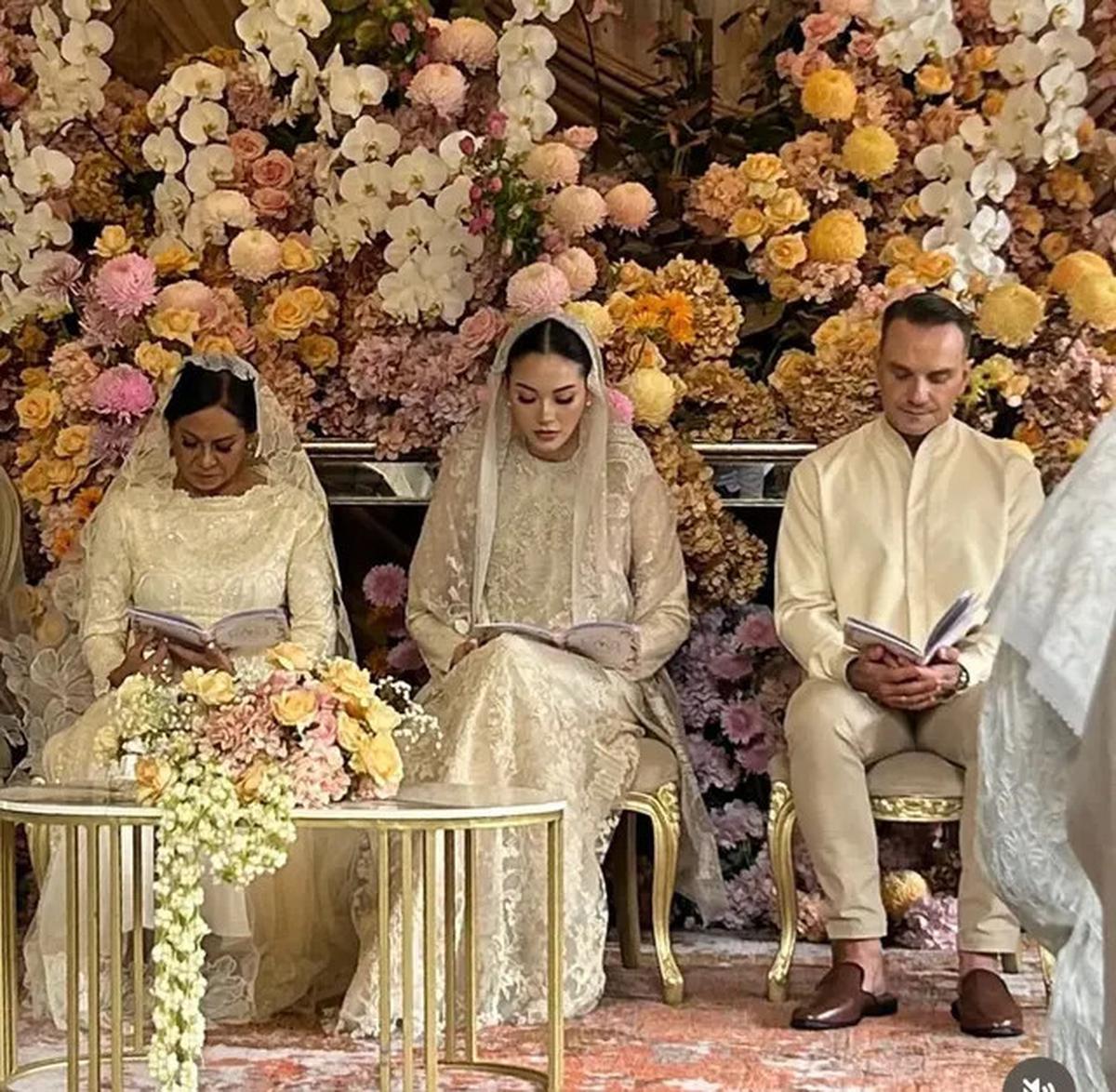 Tampilan Elegan Alyssa Daguise Dibalut Busana Pastel saat Pengajian Jelang Pernikahan, Aura Calon Pengantin Terpancar