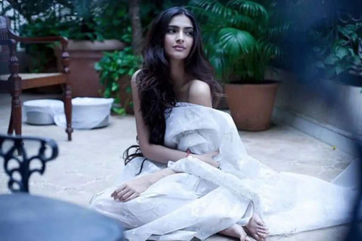 Sonam Kapoor Singkirkan Aishwarya Rai Jadi Bintang Iklan
