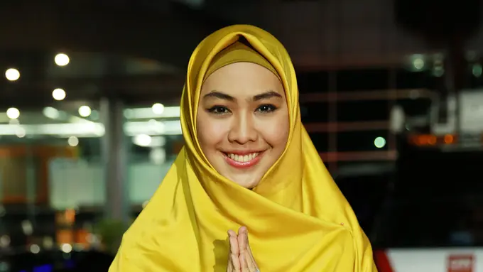 [Bintang] Oki Setiana Dewi