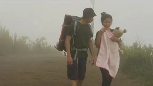 Alasan Suami Istri Bawa Bayi 6 Bulan Susuri Hutan dan Naik Gunung