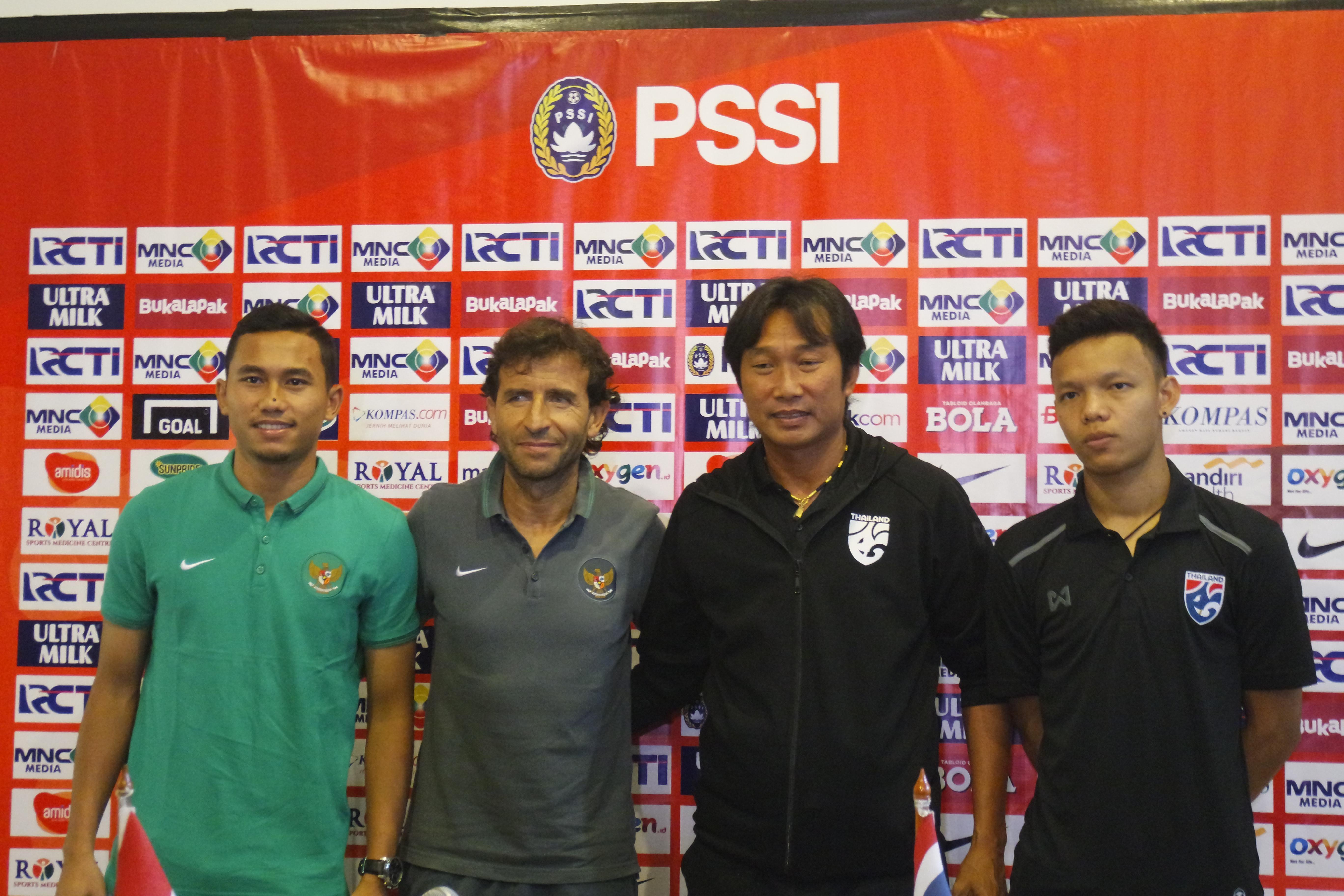 Bek Timnas Indonesia U-23, Ricky Fajrin, mengaku bertanding saat bulan Ramadan bukan alasan untuk tak memberikan penampilan terbaik melawan Thailand. (Bola.com/Zulfirdaus Harahap)