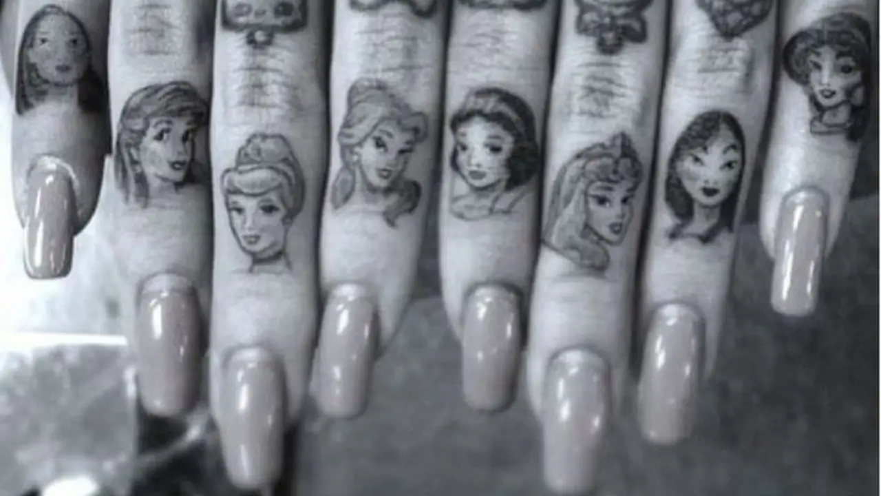[Bintang] 12 Inspirasi Tato Putri Disney