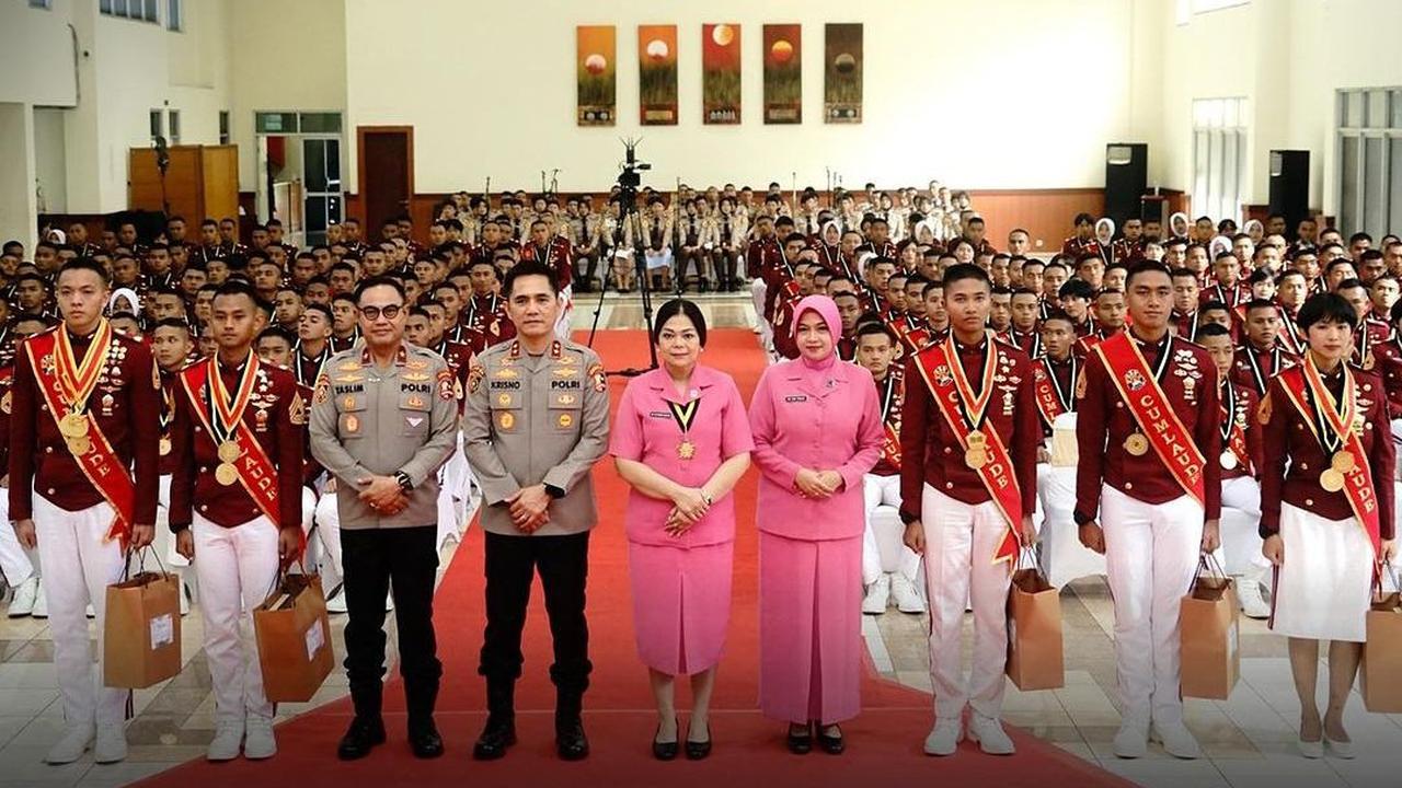 Bukan hanya Ria dan Theodore saja, rekan lainnya juga berhasil meraih prestasi gemilang. <br>