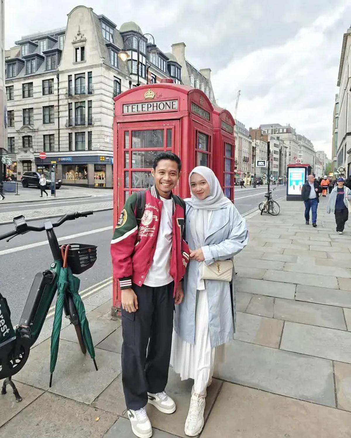 Potret Terbaru Evan Dimas dan Istri yang Jarang Tersorot, Romantis dan Harmonis