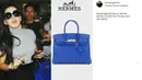 Saat diserbu para pewarta berita, Syahrini terlihat mengenakan tas merek Hermes. Tas warna biru ini berharga Rp 491.075.000. (Foto: instagram.com/fashionsyahrini)