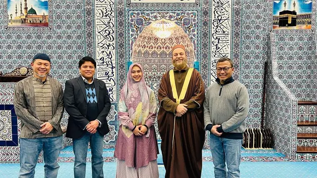 Oki Setiana Dewi safari dakwah di Amerika (Instagram/okisetianadewi)