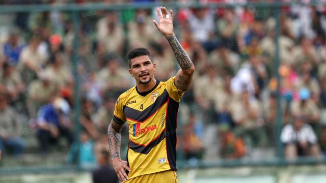 Mitra Kukar vs Arema Cronus