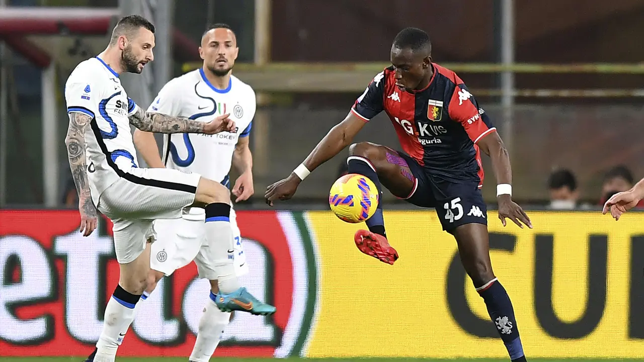 Foto: AC Milan Tertahan Imbang Gegara Gol Kontroversial di Pekan ke-27 Liga Italia, Inter Milan Ikut-ikutan Imbang
