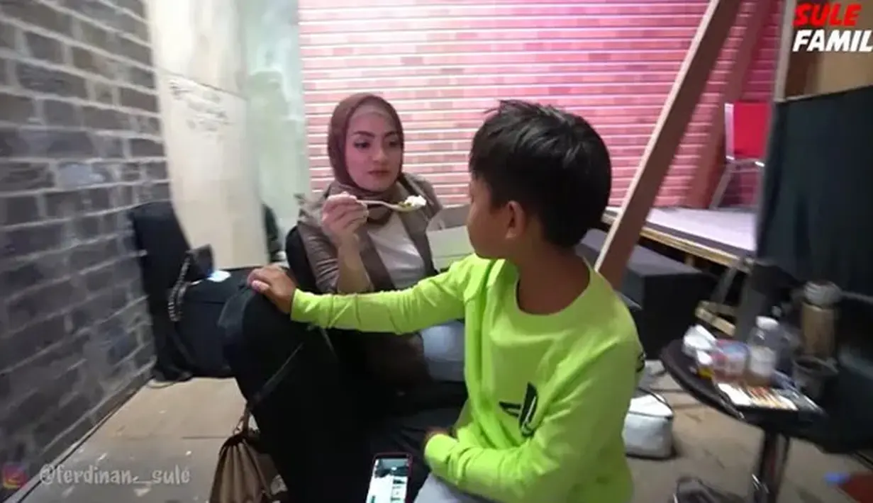 Nathalie Holscher (Youtube/Sule Family)