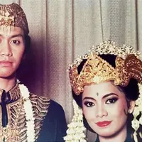 Memes dan Addie MS saat pernikahan (Instagram/@memes605)