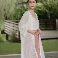 Cardigan Wanita Delilah Outer Eid - This is April. (Doc/Lazada)
