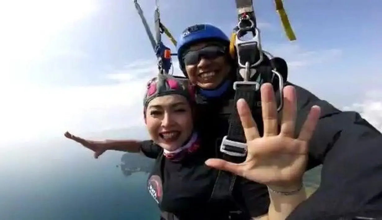 Ratna Listy (Instagram/ratna_listy)