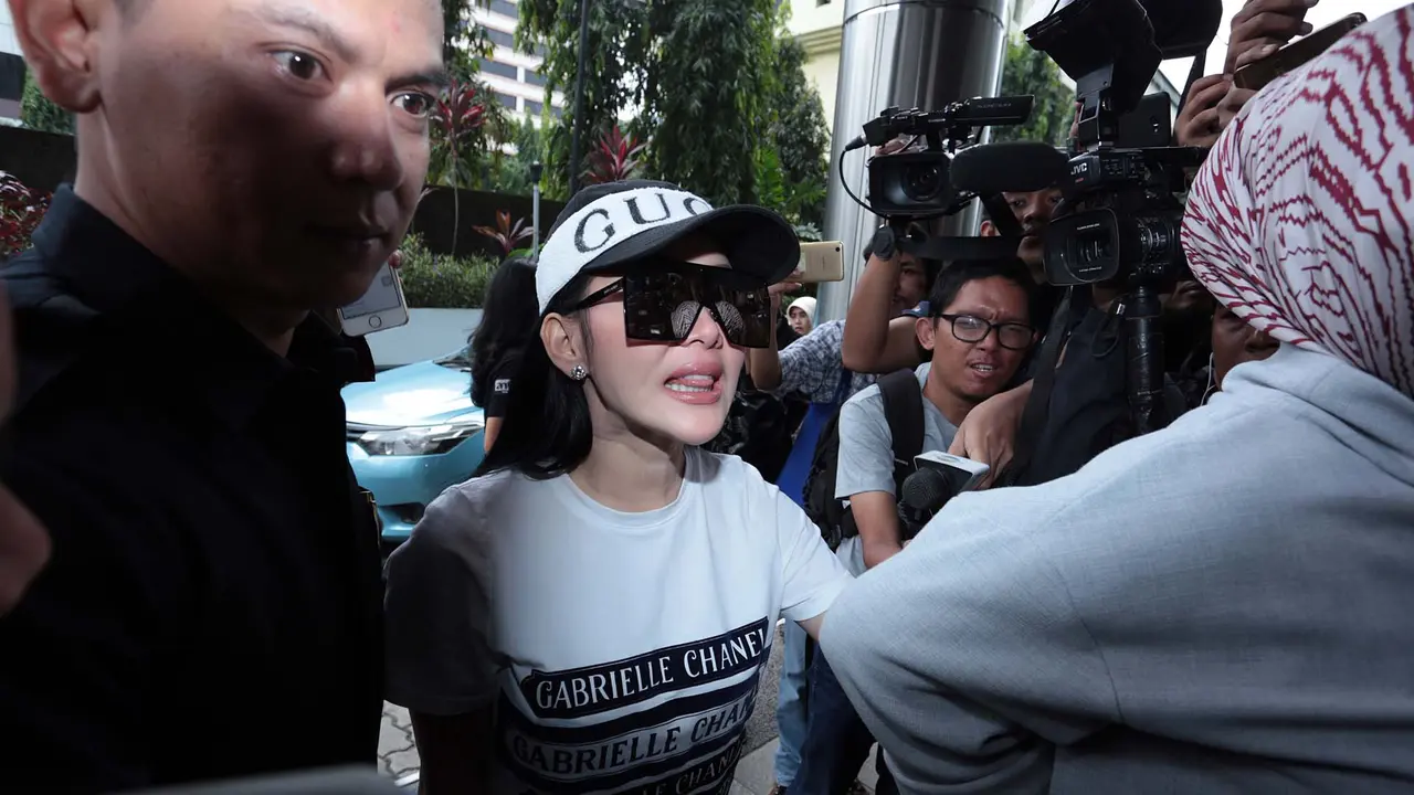 [Bintang] Syahrini
