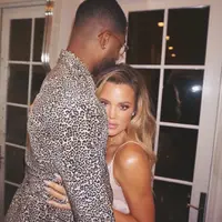 "Pertandingan NBA akan mulai pada 14 April. Dan jika Khloe belum juga melahirkan, ini membuatnya benar-benar stres," lanjut sumber. (instagram/khloekardashian)