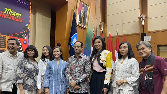 Konferensi Pers dan Peluncuran Sandiwara Sastra Musim Kedua, di kantor Kemendikbudristek, Jakarta Pusat, Senin, 30 November 2023.