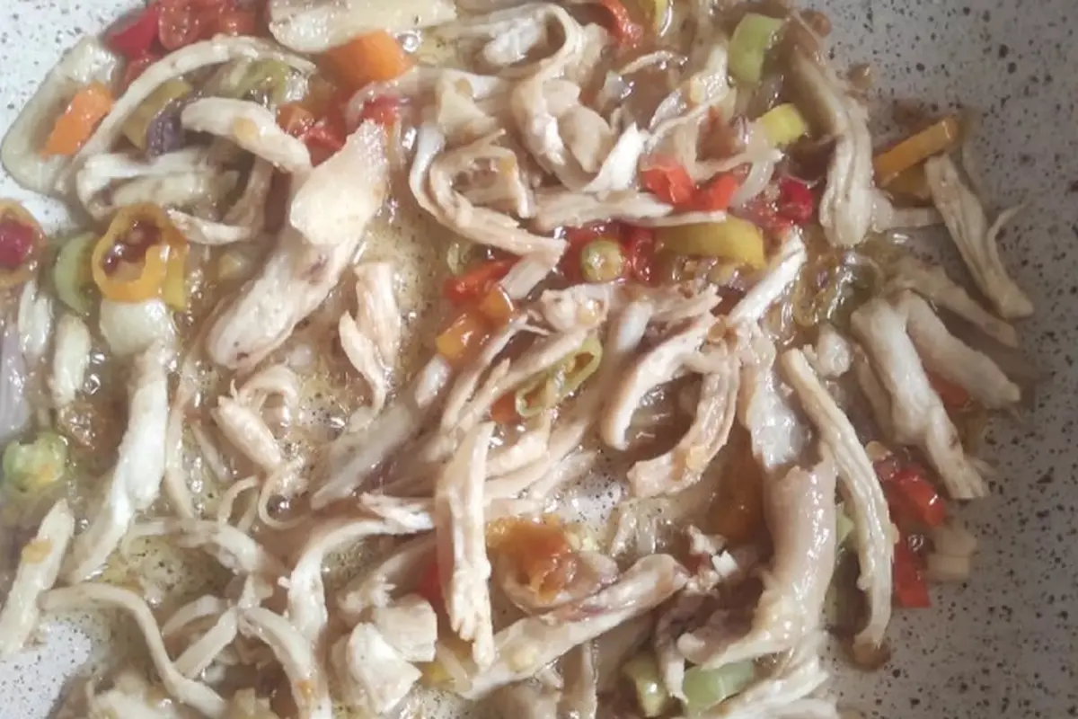 Ayam Suwir Sambal Embe