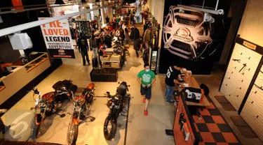 Suasana showroom PT Mabua Motor Indonesia di kawasan Pondok Pinang, Jakarta, Kamis (11/2/2016). Meski menghentikan keagenan, PT Mabua Motor Indonesia berkomitmen tetap memberikan layanan purna jual, suku cadang, dll. (Liputan6.com/Helmi Fithriansyah)