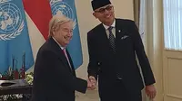Sekretaris Jenderal Perserikatan Bangsa-Bangsa (PBB) Antonio Guterres dan Menteri Luar Negeri (Menlu) Republik Indonesia Arrmanatha Christiawan Nasir. (Liputan6.com/Septian Deny)