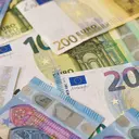 Mata Uang Euro Jatuh ke Level Terendah dalam 17 Bulan