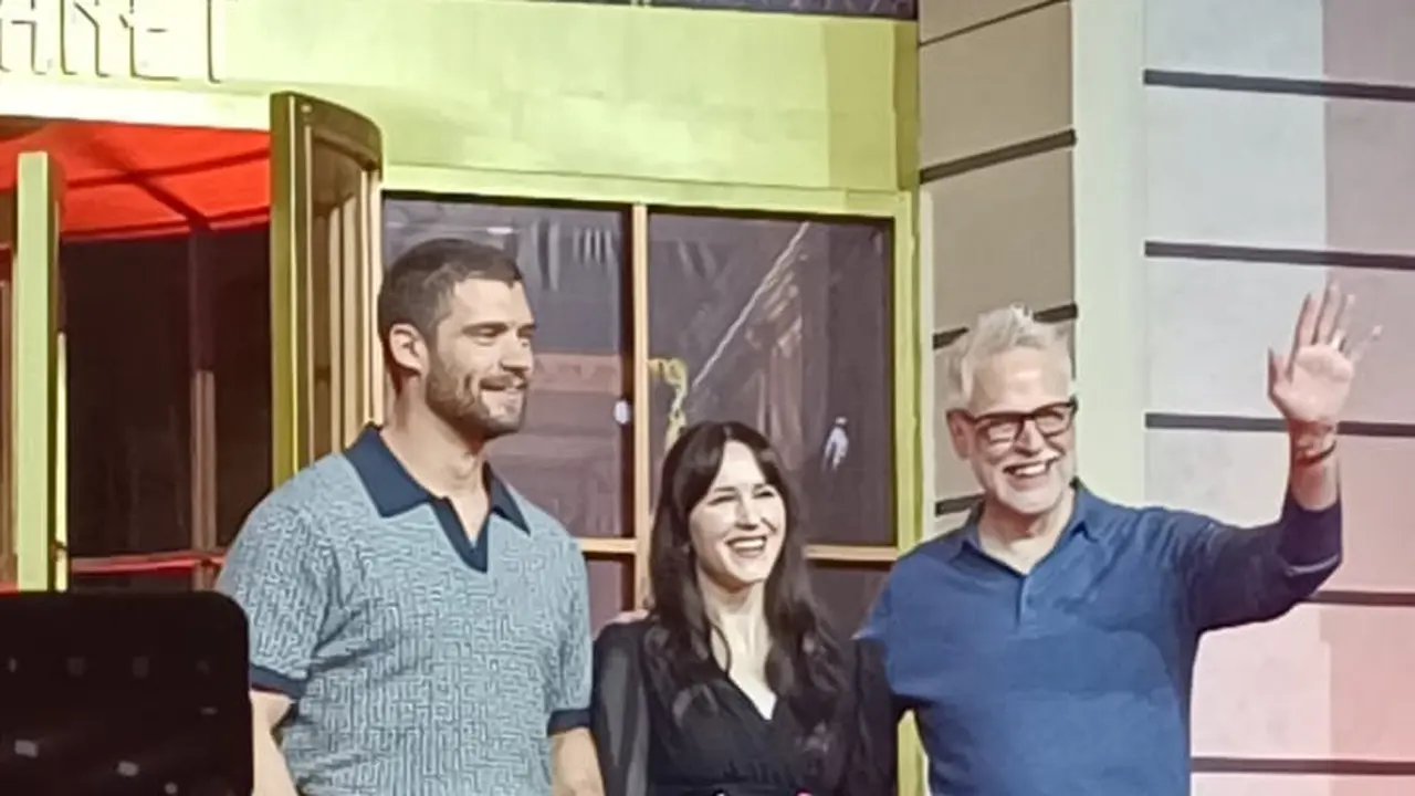 David Corenswet, James Gunn, dan Rachel Brosnahan di Manila. (Ratnaning Asih/ Liputan6.com)