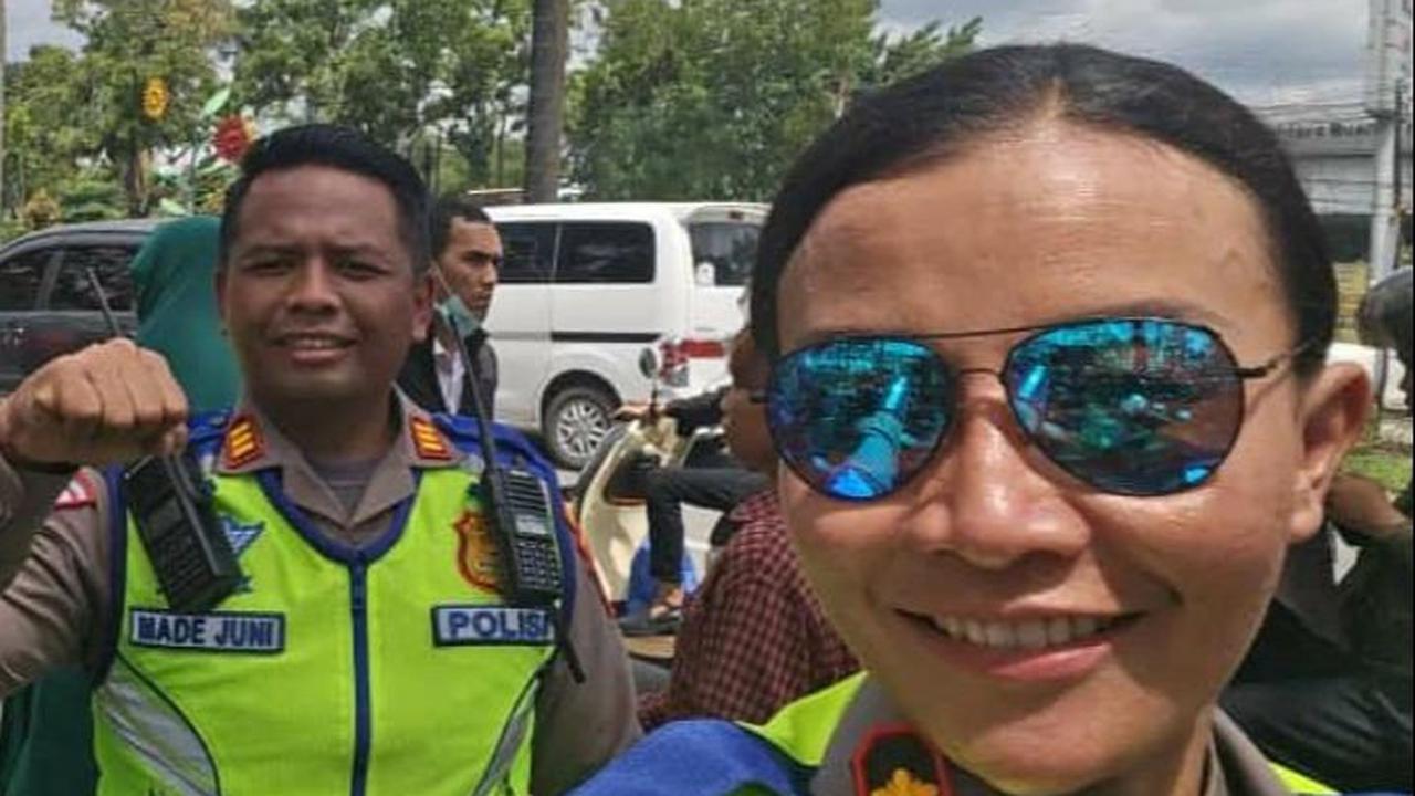Hingga akhirnya dua orang pelaku berhasil ditangkap tim gabungan Polantas Polresta Pekanbaru dan Ditresnarkoba Polda Riau.<br>
