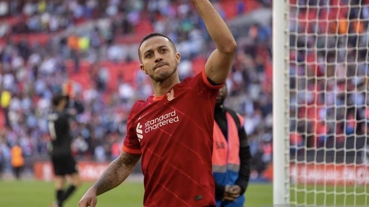 Fakta Unik: Eks La Masia, Thiago Alcantara Resmi Jadi Asisten Hansi Flick di Barcelona, Ini Respons Pelatih!