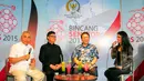 Bupati Kutai Timur Isran Noor (kiri) ikut hadir dalam acara diskusi Bincang Senator 2015 bersama Liputan6.com di Senayan City, Jakarta Pusat, Minggu (8/3/2015).(Liputan6.com/Yoppy Renato)