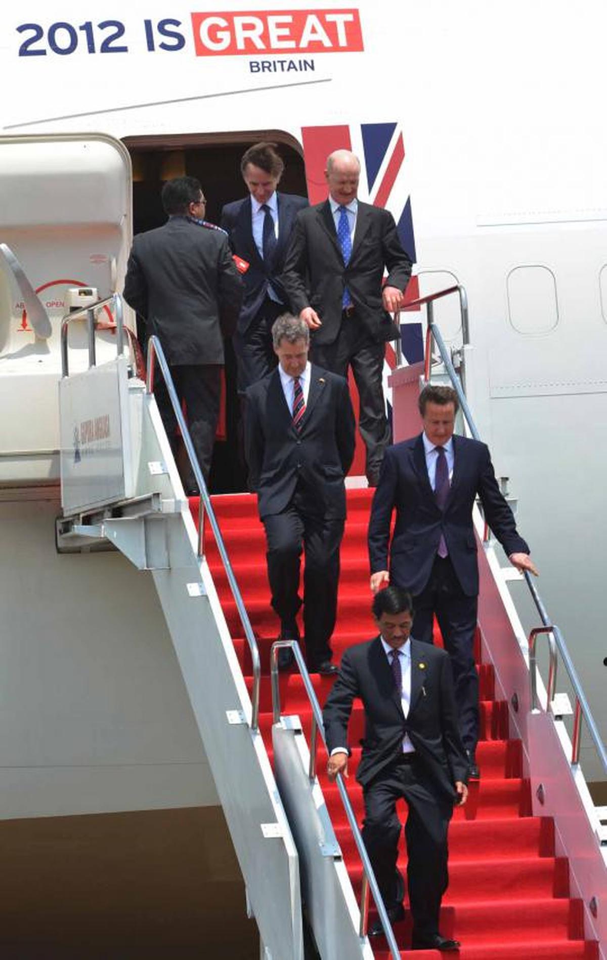 PM Cameron tiba di Jakarta
