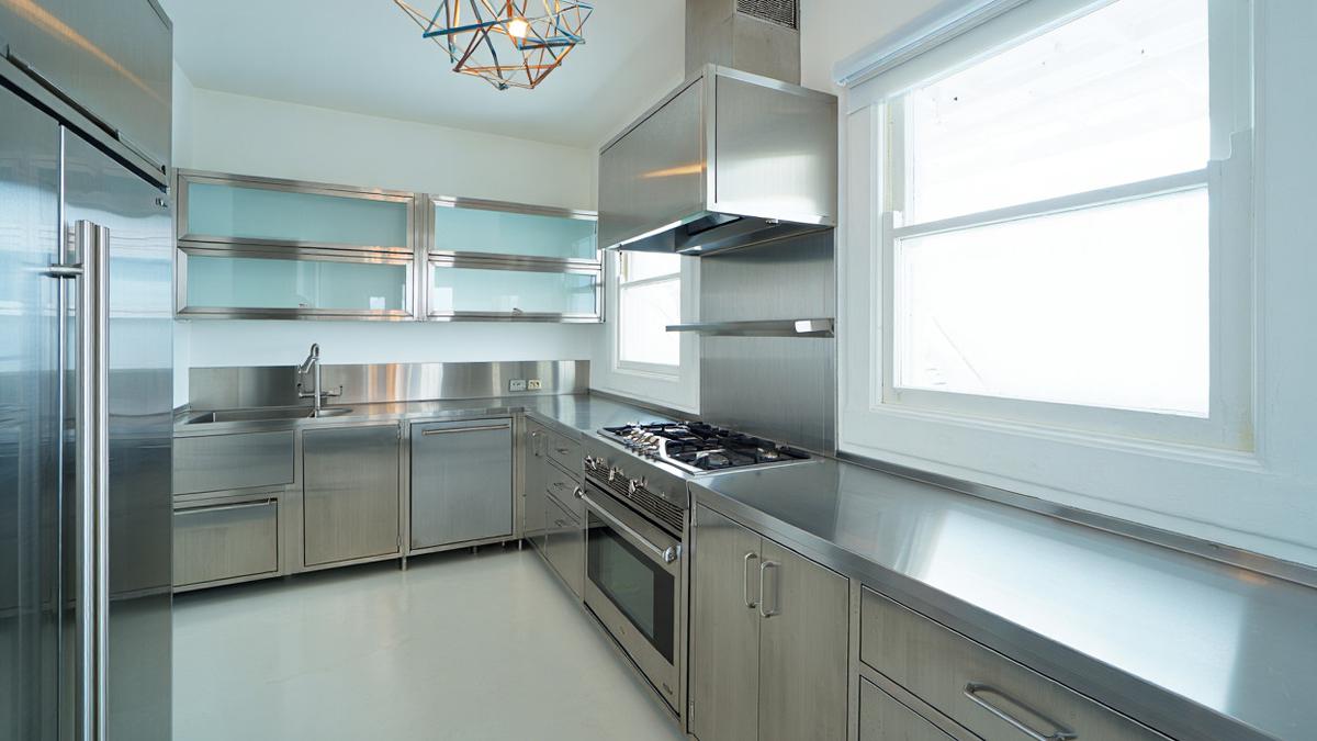 8 Model Rumah Sederhana dengan Interior Futuristik ala Tren 2025, Modern dan Efisien