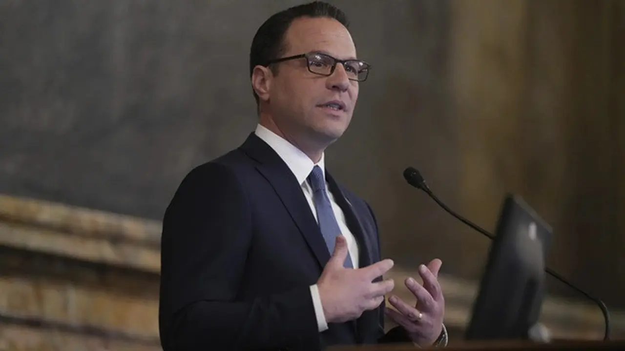 Gubernur Pennsylvania Josh Shapiro