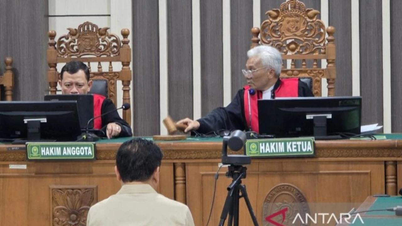 Pengadilan Tipikor Semarang Vonis Komut PT Sritex 14 Tahun Penjara